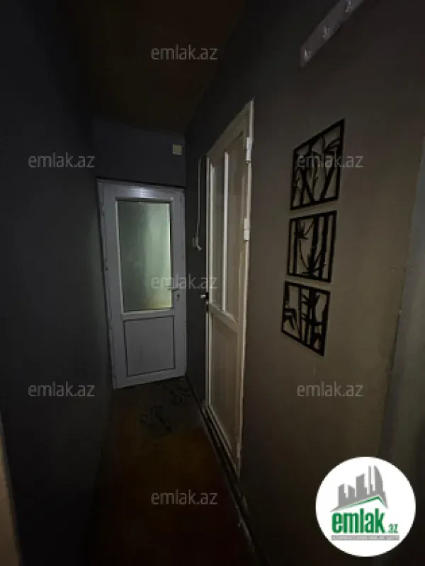 Satılır 1 otaqlı köhnə tikili 35 m²