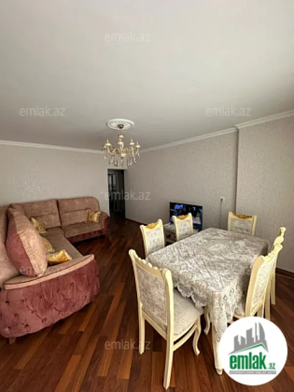 Satılır 2 otaqlı köhnə tikili 60 m²