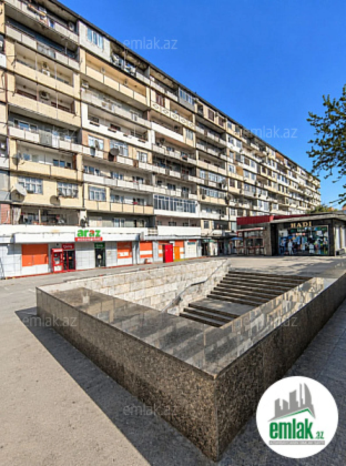 Satılır 4 otaqlı köhnə tikili 110 m²