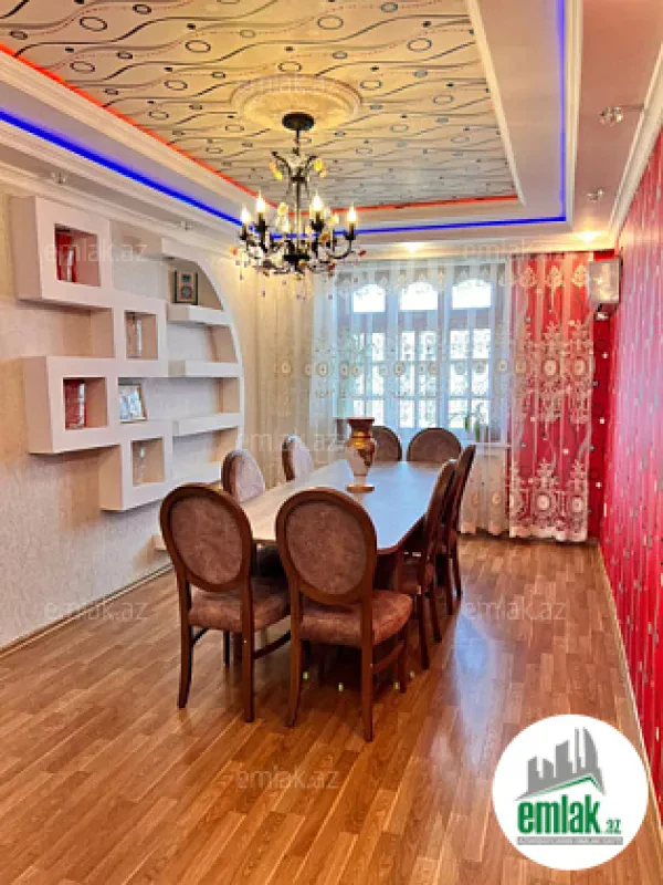 Satılır 5 otaqlı köhnə tikili 120 m²