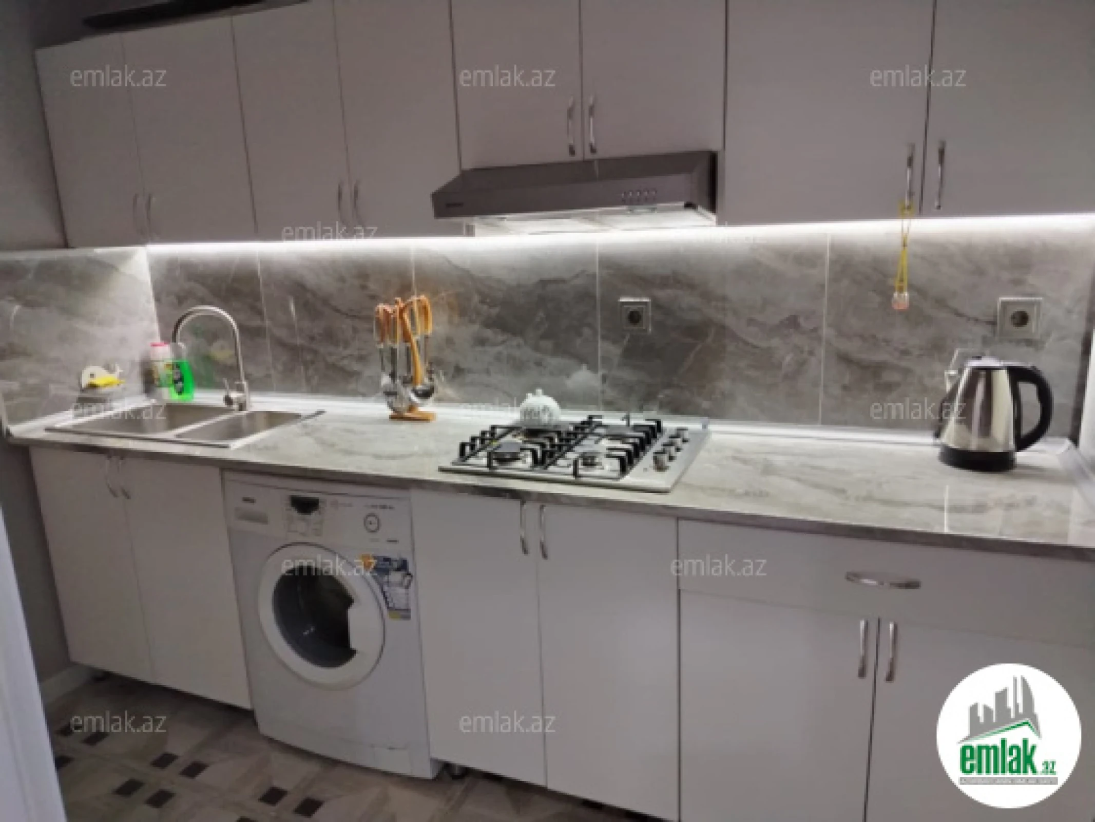Satılır 3 otaqlı yeni tikili 68 m²