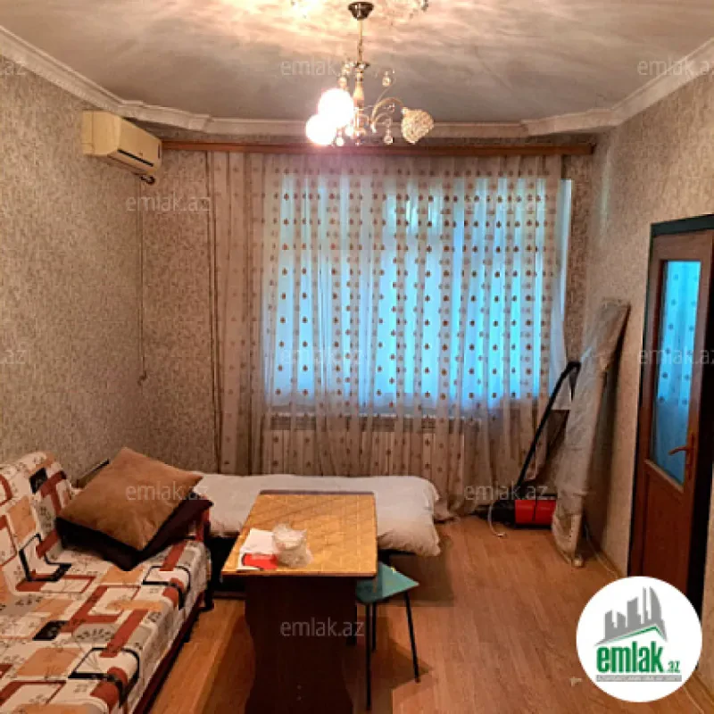 Satılır 1 otaqlı köhnə tikili 40 m²