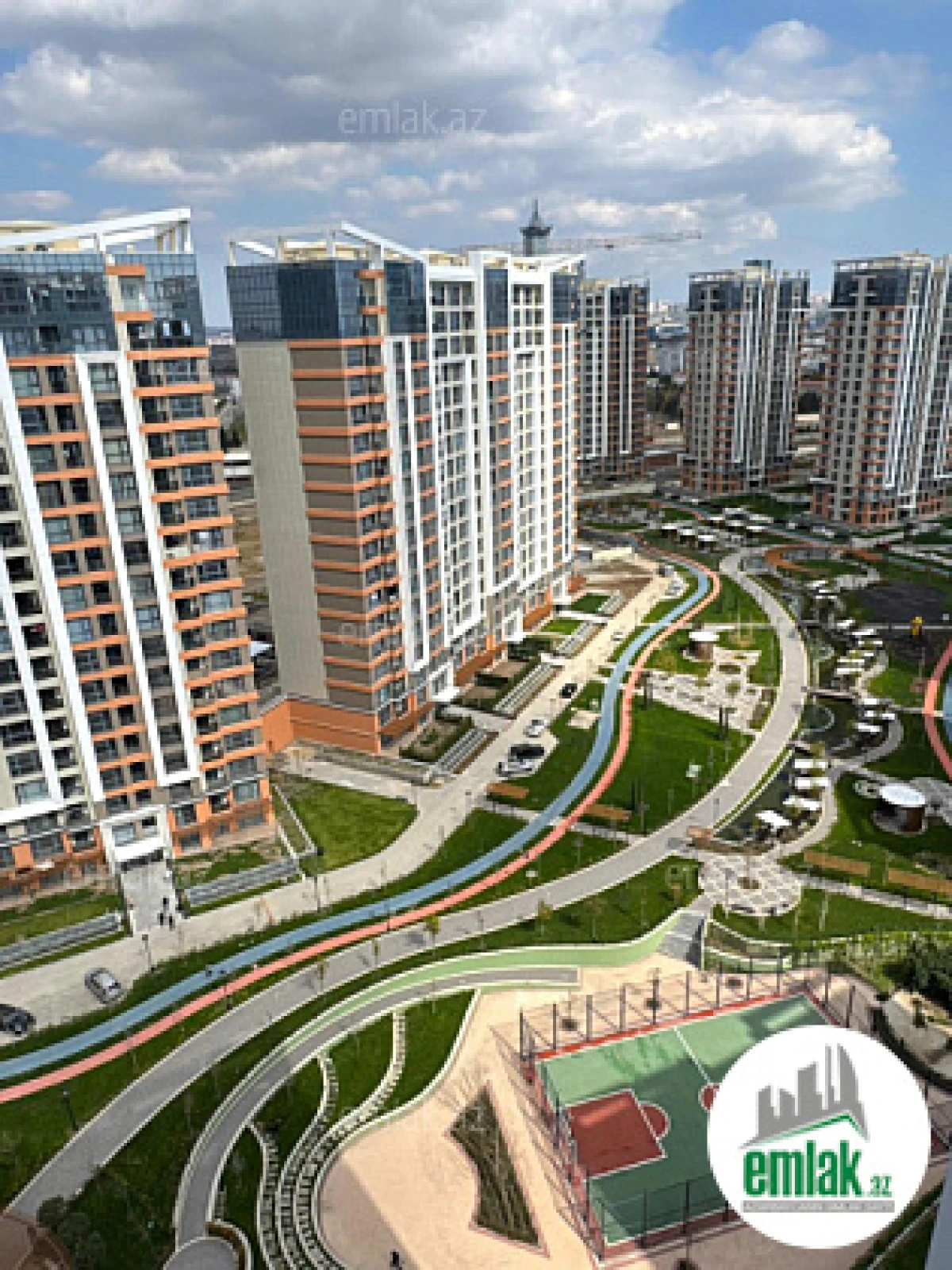 Satılır 3 otaqlı yeni tikili 90 m²