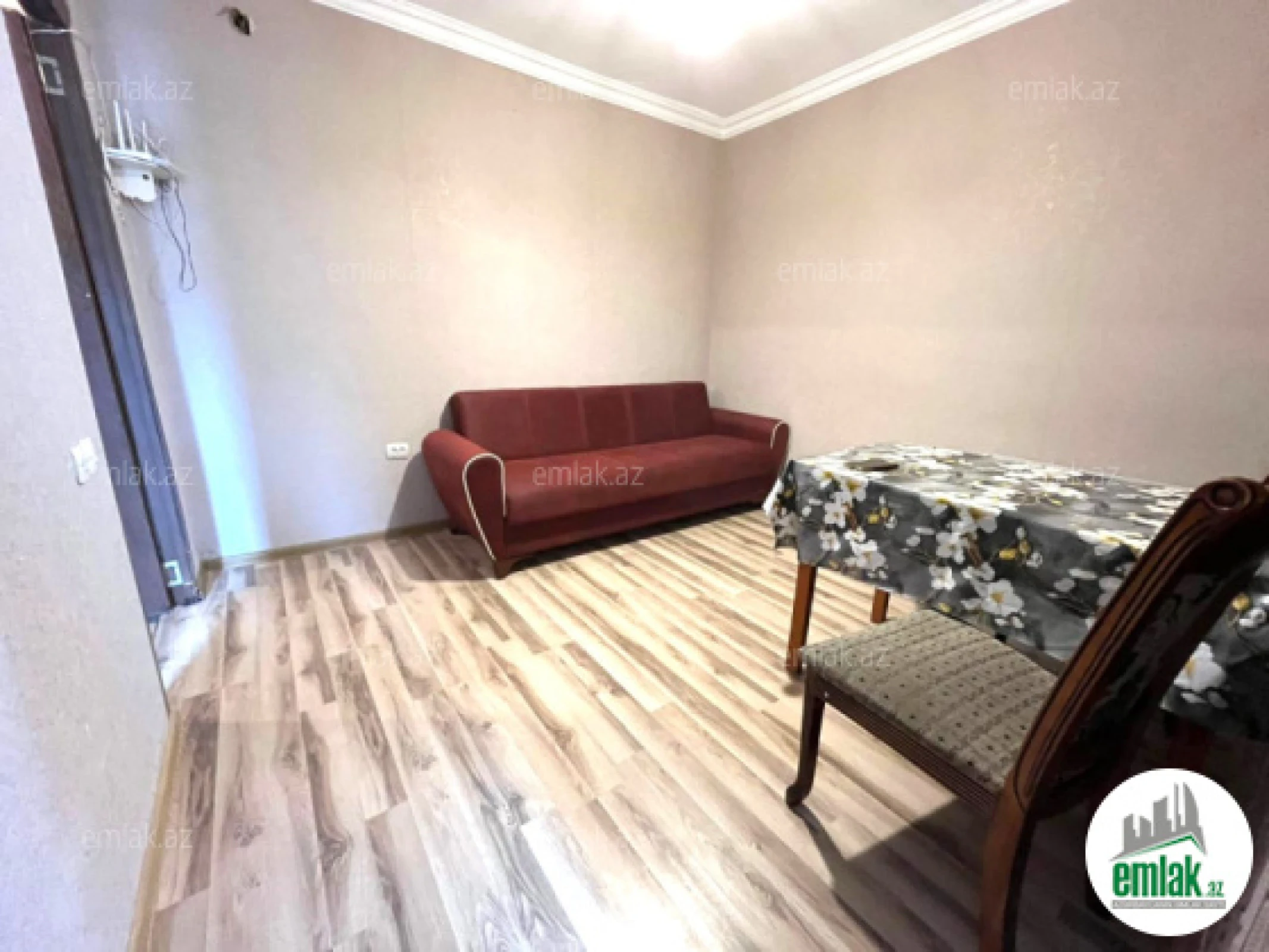 Satılır 2 otaqlı köhnə tikili 45 m²