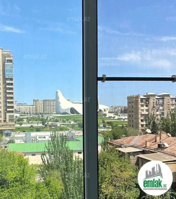 Satılır 3 otaqlı yeni tikili 137 m²