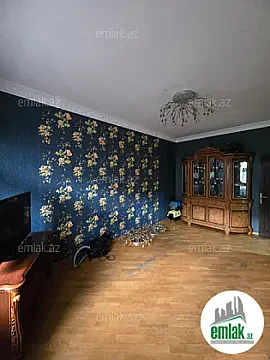 Satılır 4 otaqlı köhnə tikili 100 m² — Bakı 4 otaq 100.00 m²