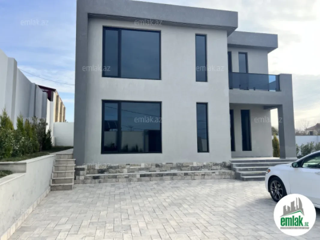 Satılır 4 otaqlı həyət evi 200 m²