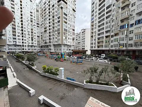 Satılır 4 otaqlı yeni tikili 130 m² — Bakı 4 otaq 130.00 m²