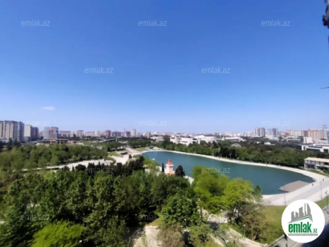 Satılır 3 otaqlı yeni tikili 130 m²