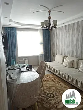 Satılır 3 otaqlı köhnə tikili 90 m² — Bakı 3 otaq 90.00 m²