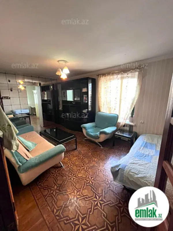 Satılır 2 otaqlı köhnə tikili 55 m²