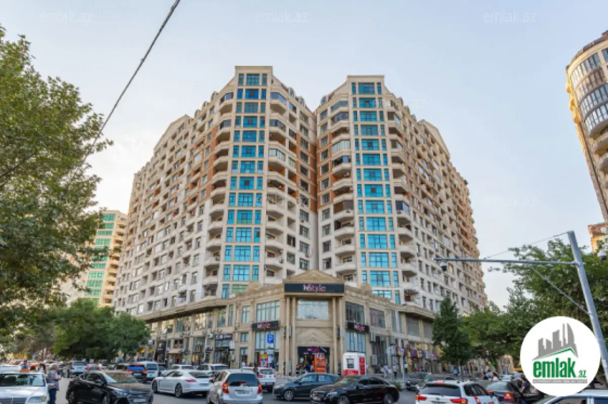 Satılır 2 otaqlı yeni tikili 70 m²