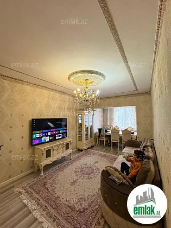 Satılır 4 otaqlı köhnə tikili 70 m²