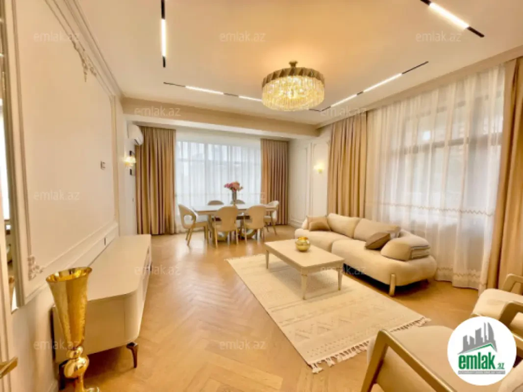 Satılır 3 otaqlı yeni tikili 120 m²