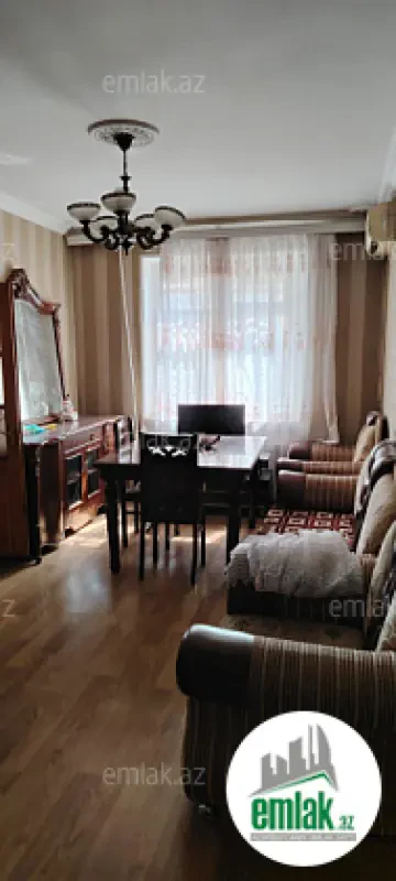 Satılır 2 otaqlı köhnə tikili 60 m²