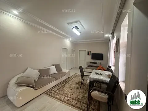Satılır 4 otaqlı mənzil 6000 m² — Bakı 4 otaq 6000.00 m²