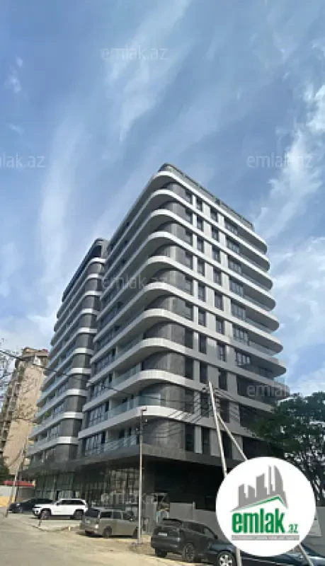 Satılır 3 otaqlı yeni tikili 125 m²