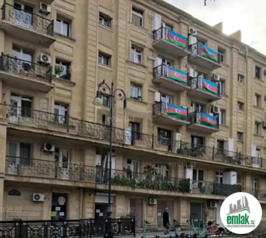 Satılır 2 otaqlı köhnə tikili 40 m²