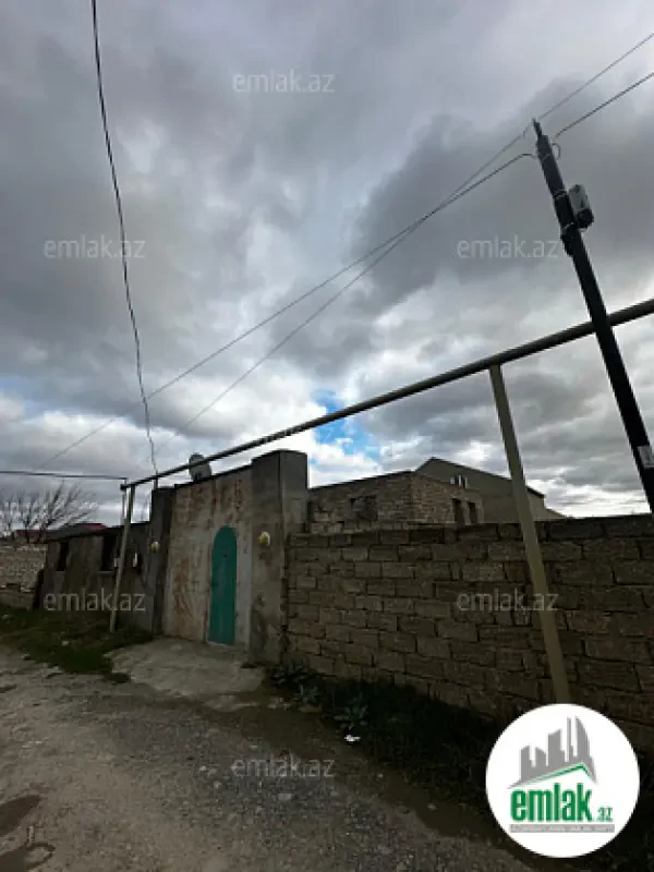 Satılır 3 otaqlı həyət evi 130 m²