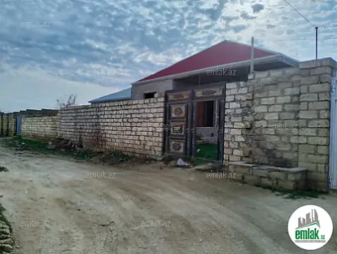 Satılır 4 otaqlı həyət evi 130 m² — Bakı 4 otaq 130.00 m²