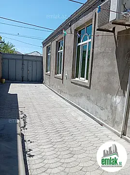 Satılır 4 otaqlı həyət evi 130 m² — Bakı 4 otaq 130.00 m²