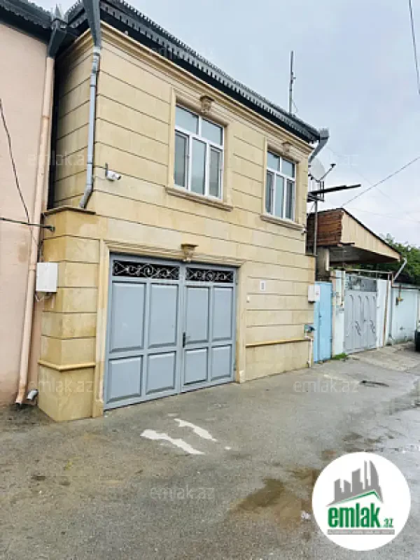 Satılır 6 otaqlı həyət evi 280 m²