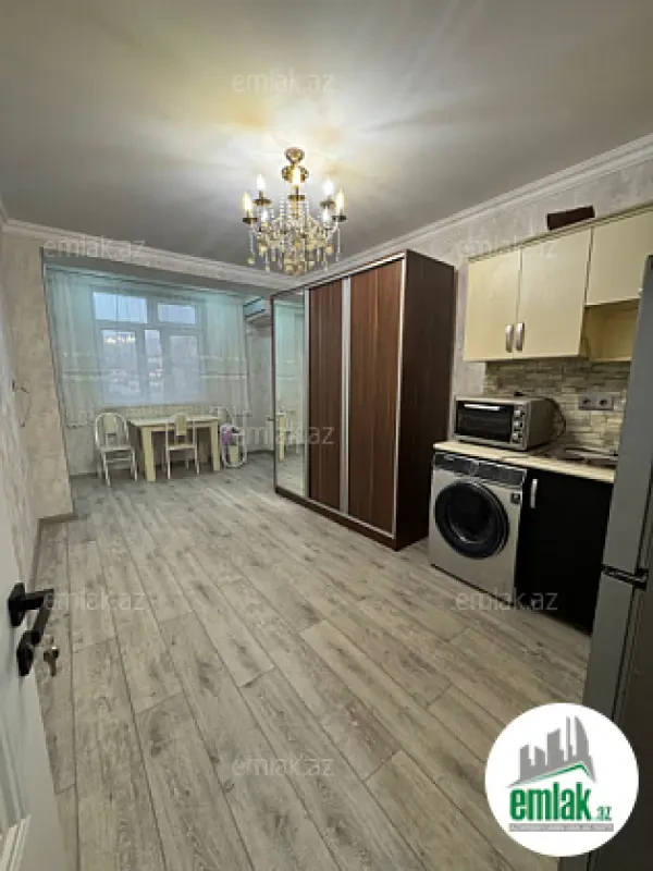 Satılır 1 otaqlı köhnə tikili 25 m²