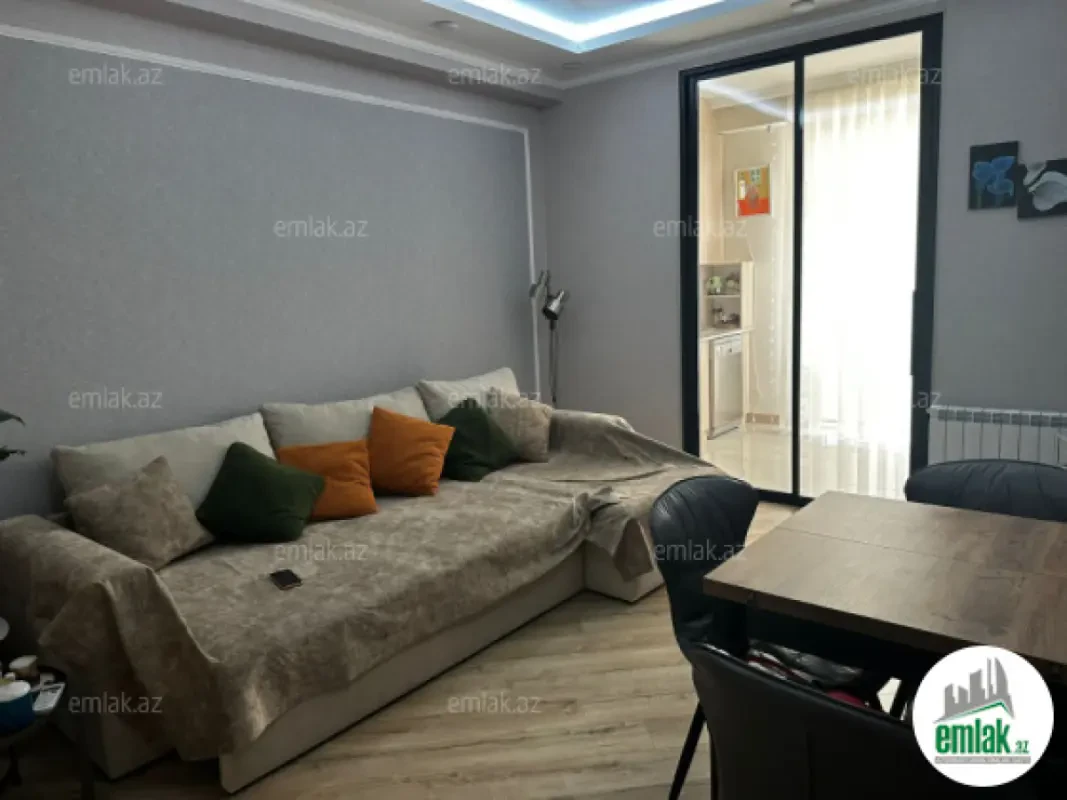 Satılır 2 otaqlı yeni tikili 60 m²