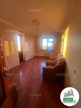 Satılır 5 otaqlı köhnə tikili 110 m² — Bakı 5 otaq 110.00 m²