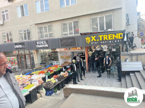Satılır 4 otaqlı köhnə tikili 120 m²