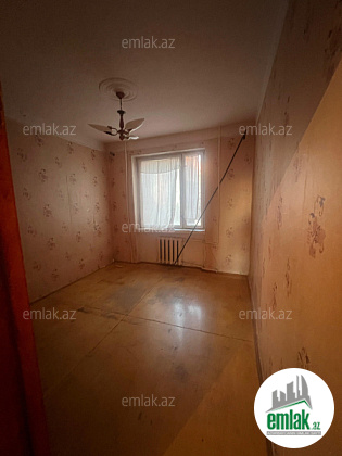 Satılır 5 otaqlı köhnə tikili 125 m²