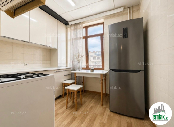 Satılır 2 otaqlı köhnə tikili 55 m²