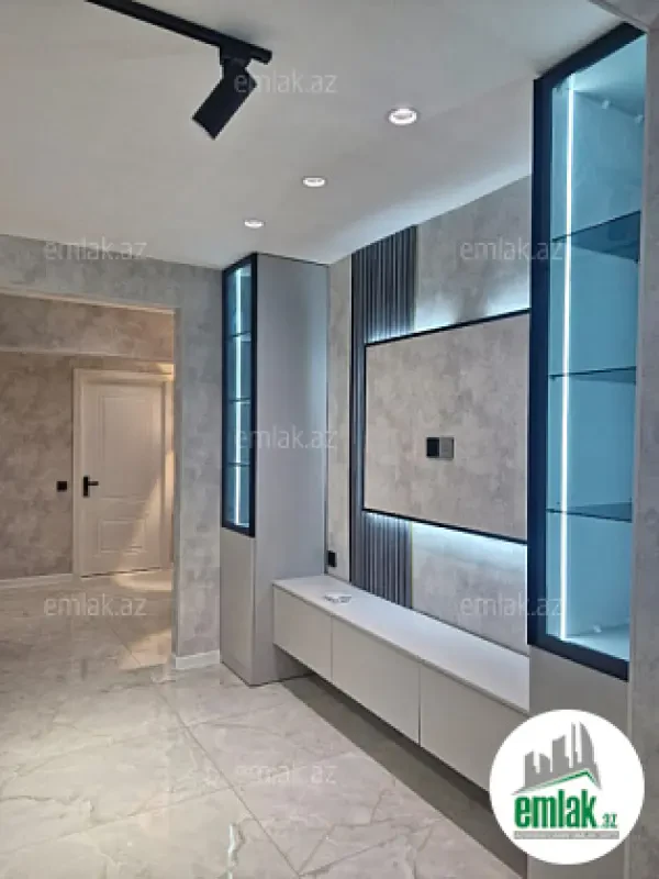 Satılır 4 otaqlı köhnə tikili 80 m²