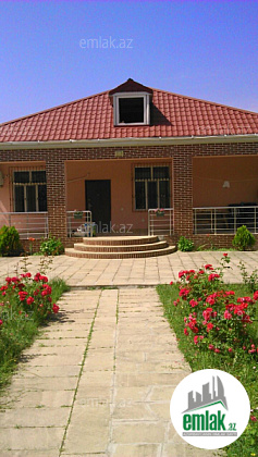 Satılır 4 otaqlı həyət evi 150 m²