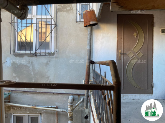 Satılır 5 otaqlı həyət evi 166 m²