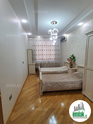 Satılır 3 otaqlı yeni tikili 145 m²