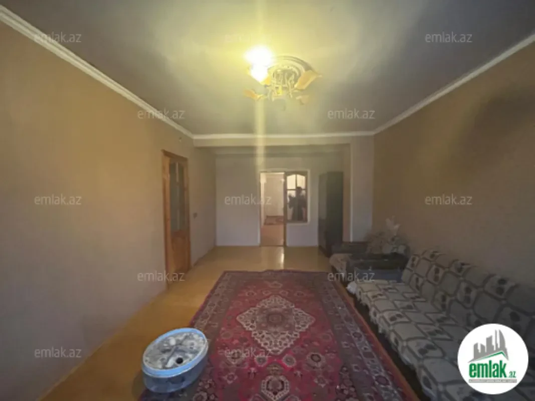 Satılır 5 otaqlı köhnə tikili 40 m²