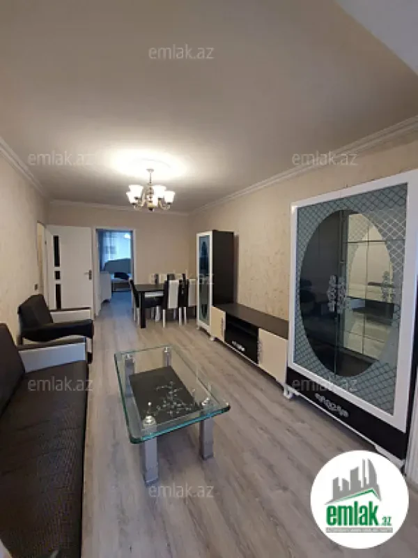 Satılır 3 otaqlı köhnə tikili 75 m²