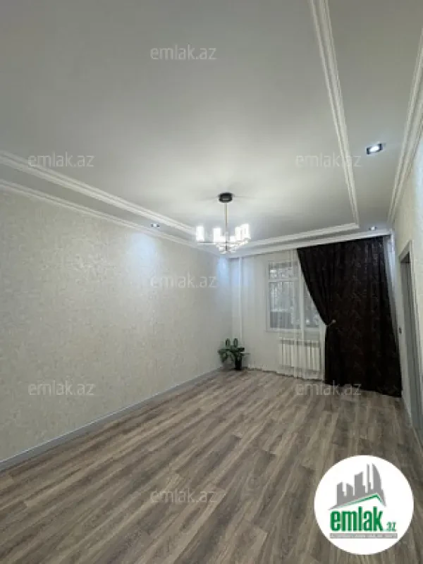 Satılır 2 otaqlı köhnə tikili 55 m²