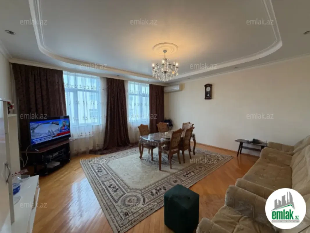 Satılır 3 otaqlı yeni tikili 127 m²