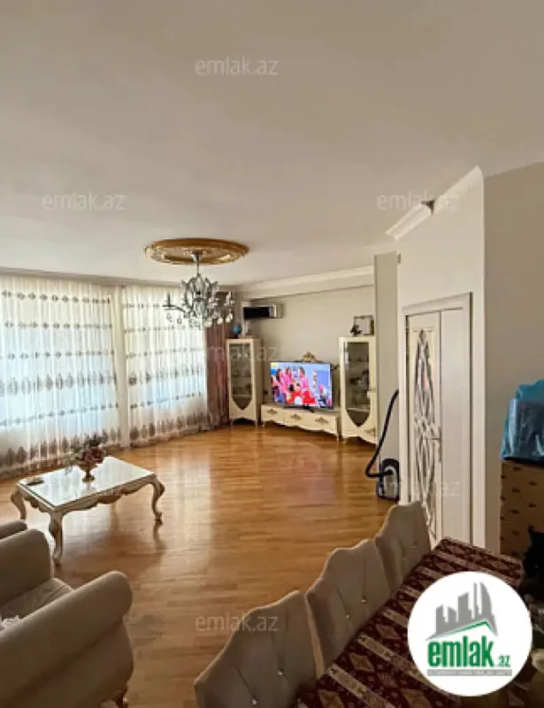 Satılır 4 otaqlı yeni tikili 140 m²