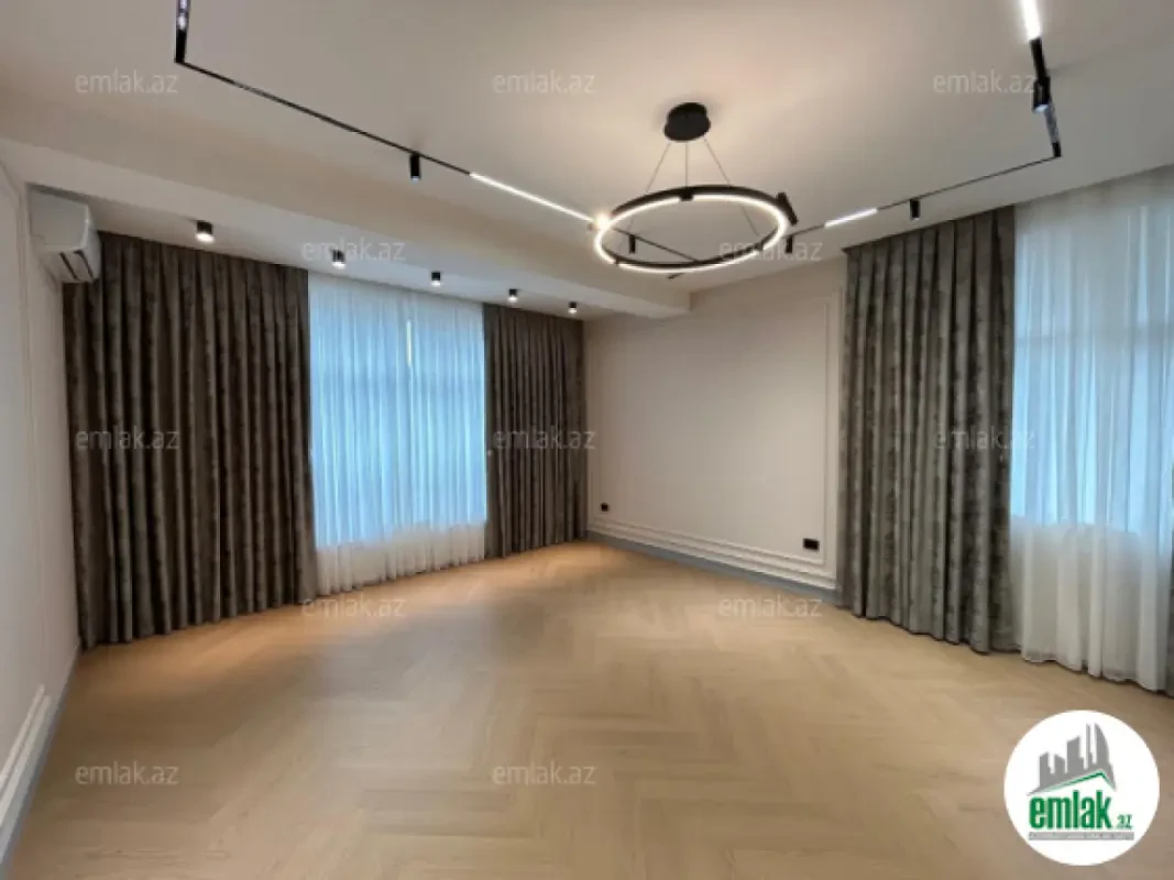 Satılır 3 otaqlı yeni tikili 118 m²
