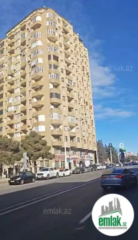 Satılır 4 otaqlı yeni tikili 180 m²