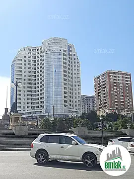 Satılır 3 otaqlı yeni tikili 132 m² — Bakı 3 otaq 132.00 m²