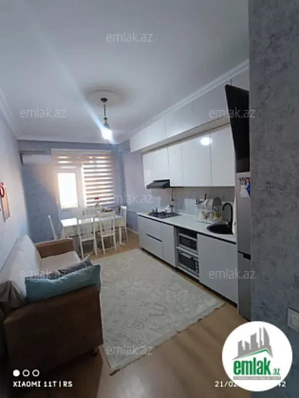 Satılır 2 otaqlı yeni tikili 70 m²
