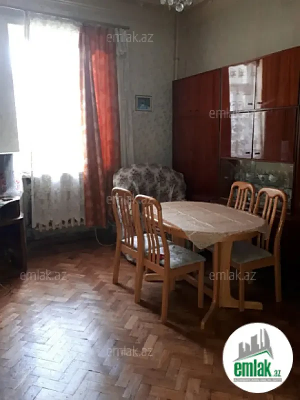 Satılır 3 otaqlı köhnə tikili 65 m²