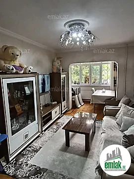 Satılır 2 otaqlı köhnə tikili 70 m² — Bakı 2 otaq 70.00 m²