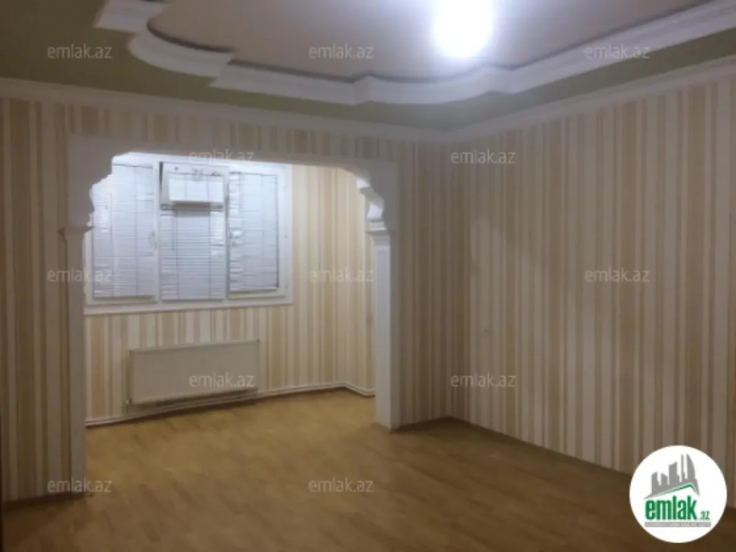 Satılır 4 otaqlı köhnə tikili 90 m²