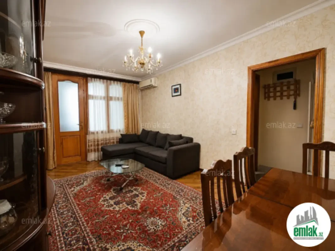 Satılır 2 otaqlı köhnə tikili 45 m²