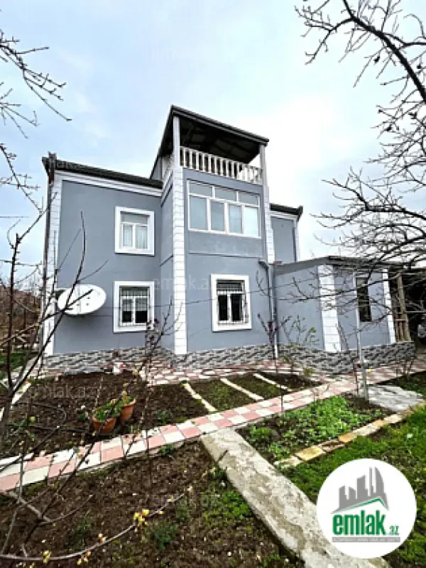 Satılır 6 otaqlı həyət evi 450 m²